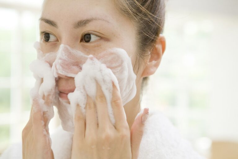 Facial Cleansing Products for Sensitive Skin